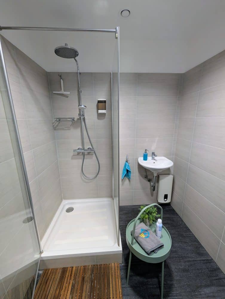 kurzsportmachen Studio Dusche